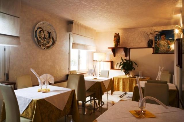 Hotel Derby Μπελάρια-Ιτζέα Μαρίνα Εξωτερικό φωτογραφία