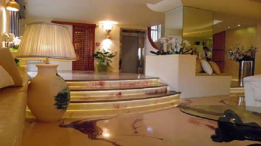 Hotel Derby Μπελάρια-Ιτζέα Μαρίνα Εξωτερικό φωτογραφία